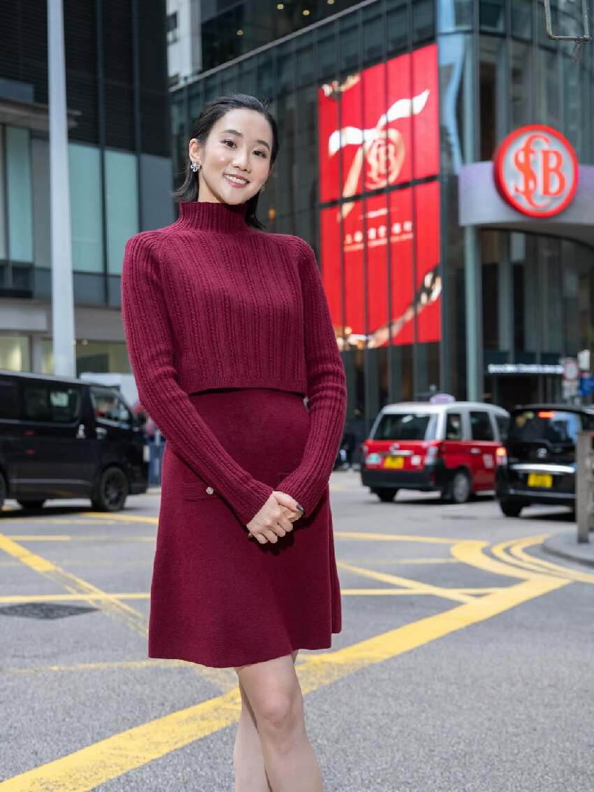 港姐季軍揭TVB殘酷真相！合約5年卻沒工作，網友勸她快離巢