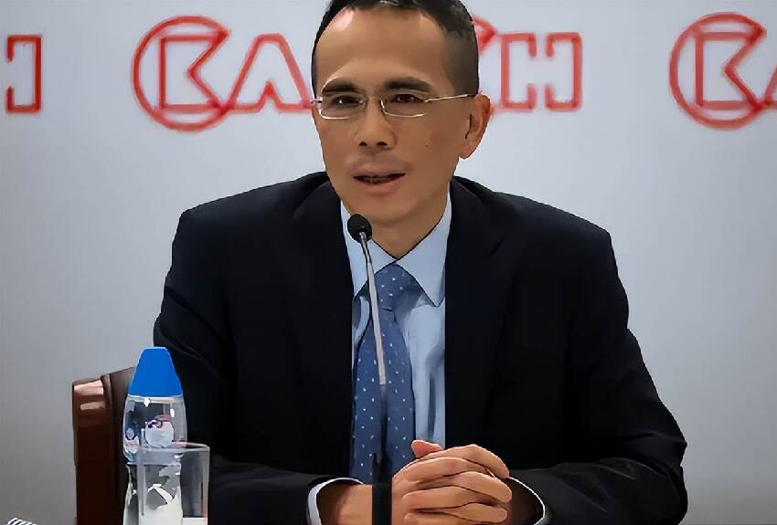 身價千億有什麼用？李嘉誠兩兒子的現狀，給所有父母都提了個醒