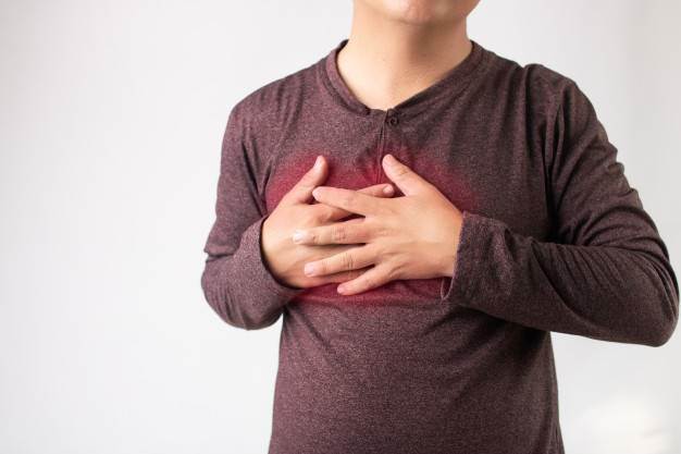 睡覺小腿狂抽筋！45歲男忍半年「已經第4期」醫嘆：早壞死了