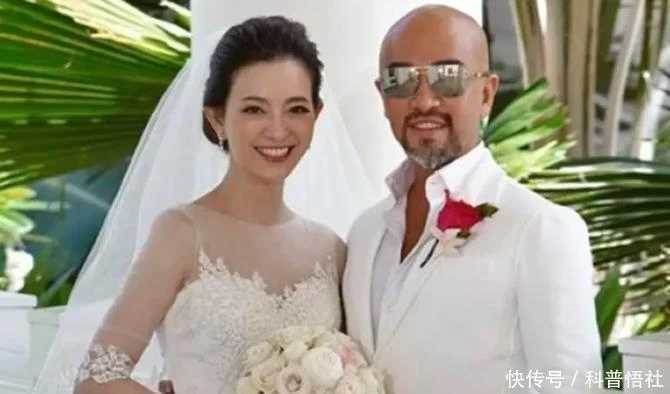 劉真去世三年辛龍不藏了！下個月再婚女方竟然是她？7歲女兒一句話說出真相讓人淚崩！