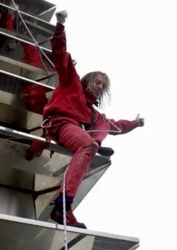 「法國蜘蛛人」22年前攻頂台北101！親揭當年慘況：這棟大樓好像被詛咒