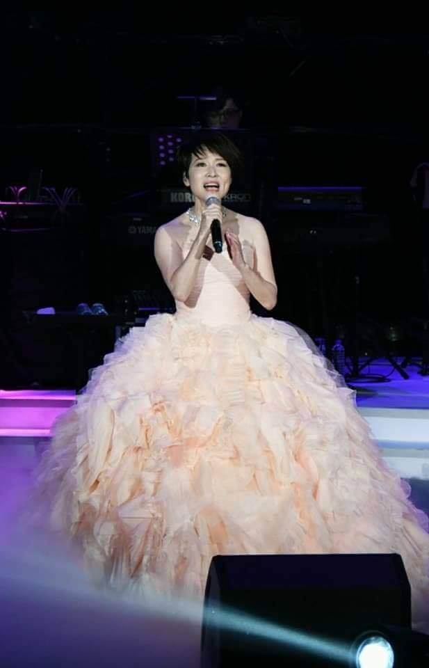 苦戀張菲5年差點嫁！玉女天后「遠嫁美國又離婚」遭爆「和張菲撕破臉」62歲驚人近況曝光