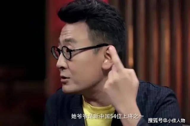 她情路坎坷，被李亞鵬拋棄后，51歲仍不婚不育卻有固定伴侶