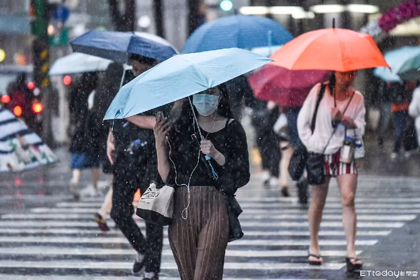 薔蜜颱風「路徑變了」七縣市炸雨，水汽猛衝台灣