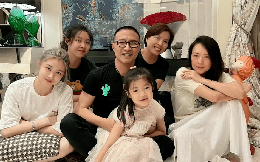 44歲章子怡離婚後首次公開亮相，網友驚呆：你怎麼這樣了？