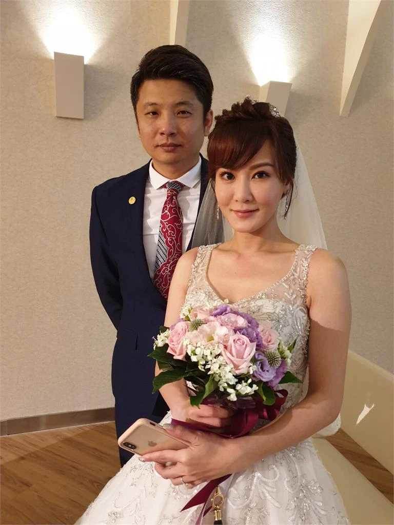 42歲蔡佳麟財富曝光！今妻子真實身份不再保密，為何秘婚3年卻不敢公開？