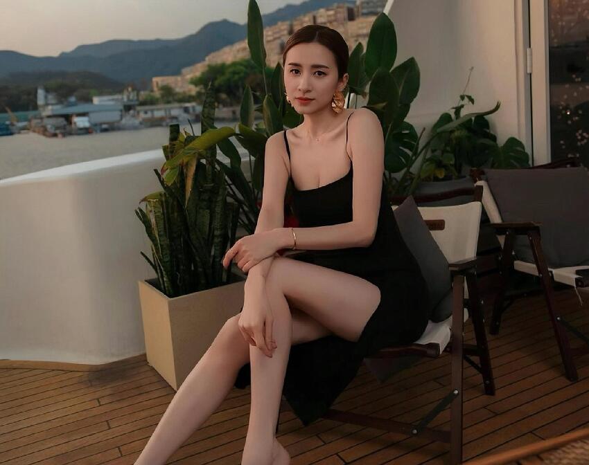 香港知名演員突發急性肺炎和腸胃炎，吃藥吃到哭，感覺死去活來