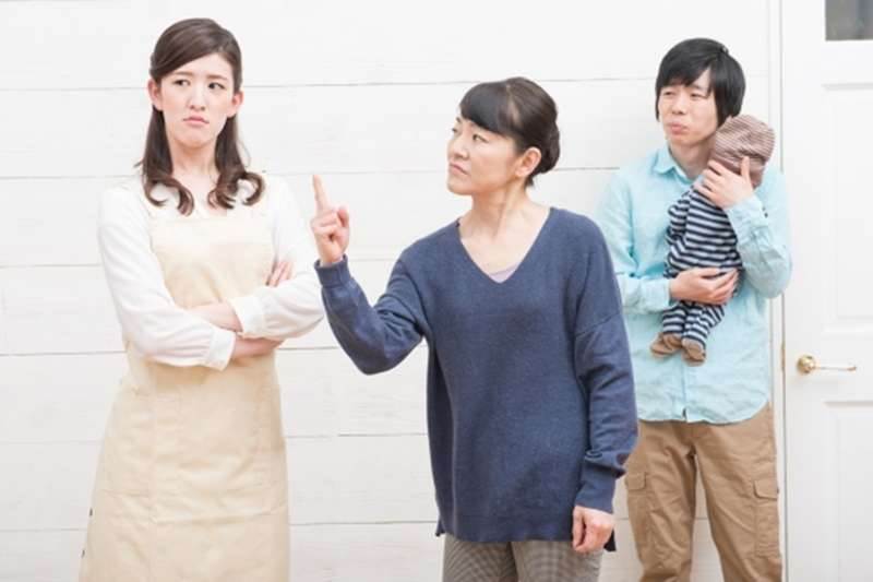 「媳婦沒必要孝順婆婆」該做的是兒子，律師10金句點破：您不是她媽
