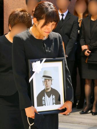 害丈夫輕生亡！43歲女星「再婚6年又偷吃」慘被教訓　離家出走「帶兒女投靠小王」身分曝光