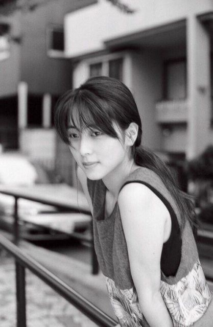 傳奇女星超神秘!低調一生僅「公開露面7次」迷倒萬千粉絲 「40歲躲不過意外」歌聲成經典