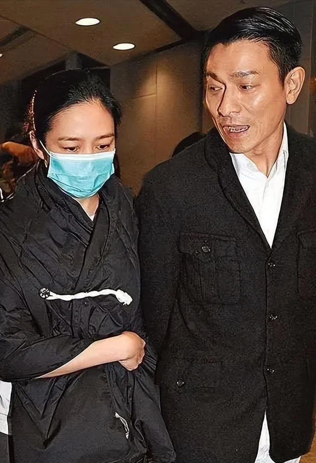 劉德華結婚15年首次為妻子正名，她不叫「朱麗倩」