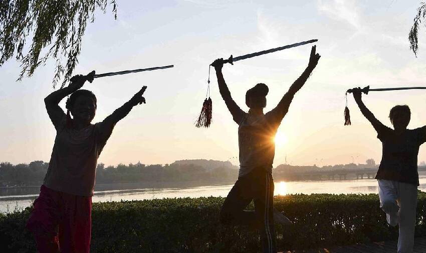 最傷肝的水果！86歲阿嫲常吃「晚 年 患 肝 癌」   很多老年人節省愛買：勸你管住嘴