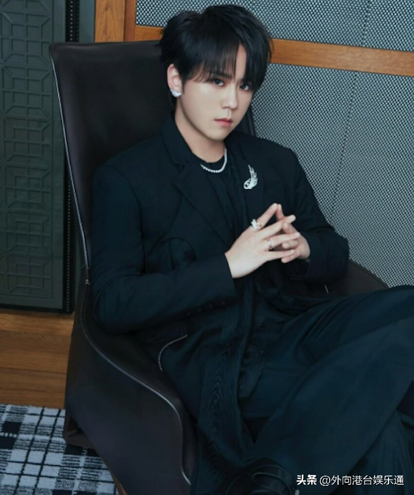 香港頂流姜濤即將北上？港媒：擬加盟內地音綜，有望「紅過羅湖」