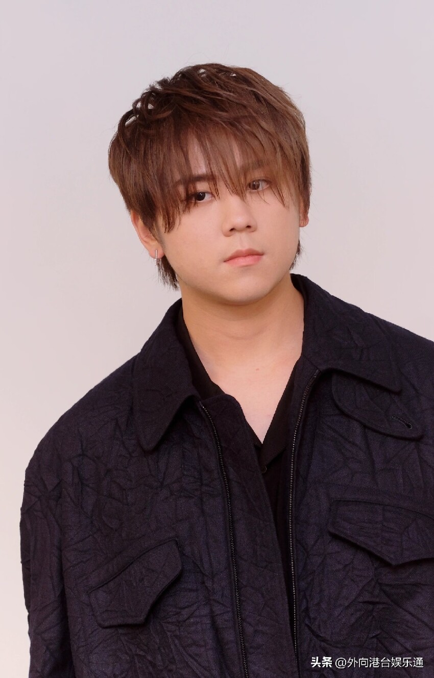 香港頂流姜濤即將北上？港媒：擬加盟內地音綜，有望「紅過羅湖」