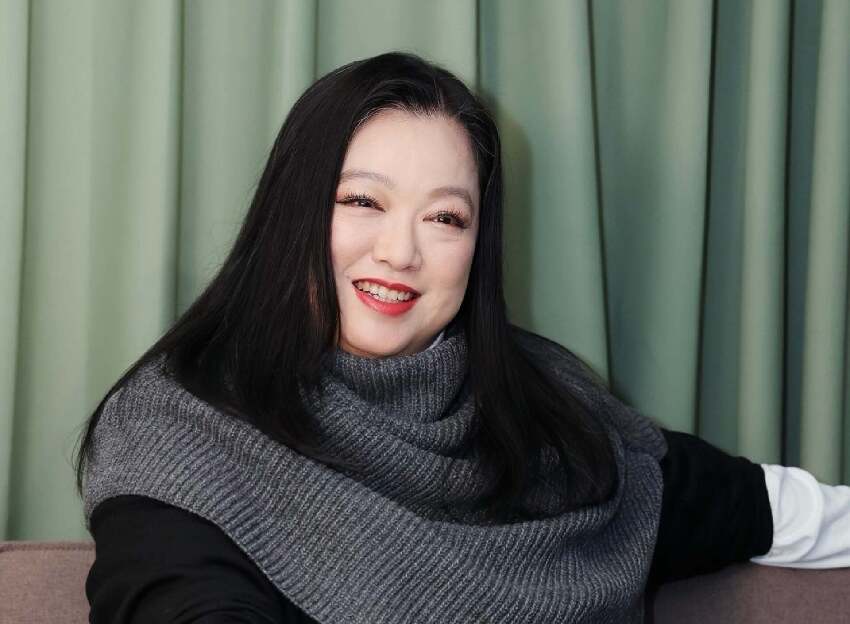 前港姐冠軍李珊珊胸部二次發育,大膽拍性感寫真,戰勝驚恐症再度復出