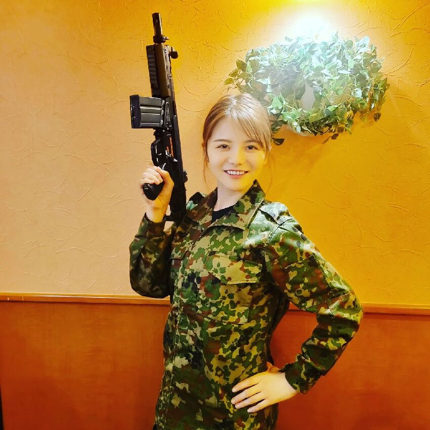 正妹自衛官下海還400萬學貸! 出道成蒼井空師妹掀話題
