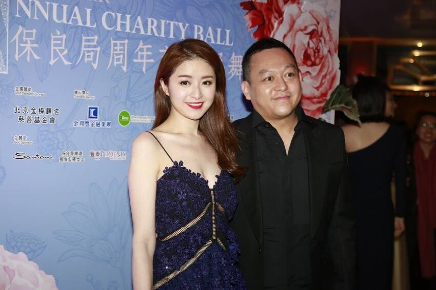 港姐徐淑敏53歲丈夫轉戰電影業,被曝已簽下李佳芯,稱投資逾8億