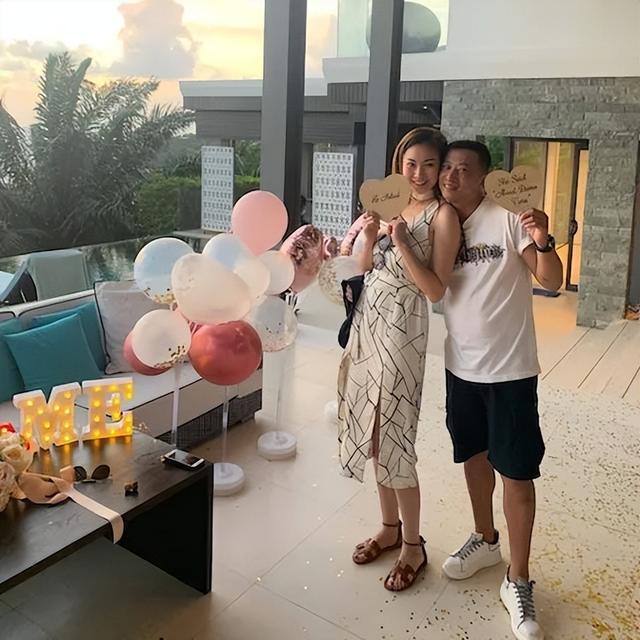 庄思明結婚兩年火速離婚，自爆與前夫三觀不合，網友：離得好