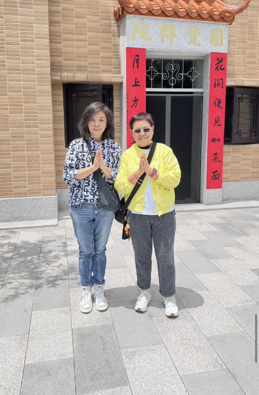 66歲陳玉蓮罕見現身，與米雪勞動節到禪院吃齋，65歲出家女星接待