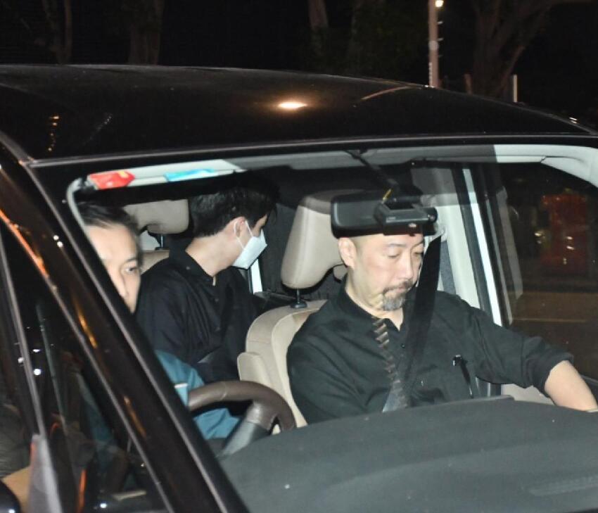 一路走好！陳慧琳77歲婆婆低調設靈，陳慧琳攜倆兒子到場送別，丈夫神情哀傷