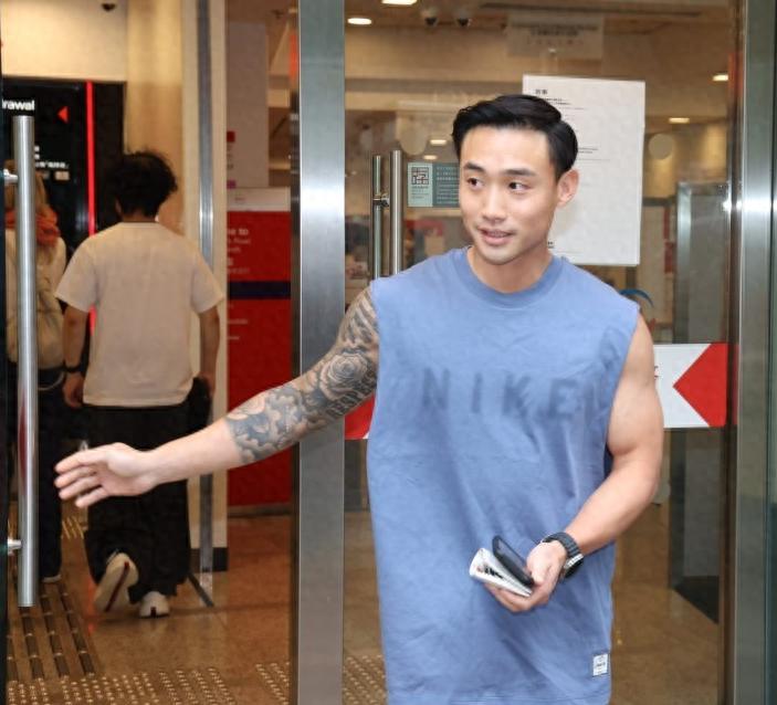 阿Sa老公婚後現身回應，稱要努力賺錢養家，女方已雪卵被親友催生