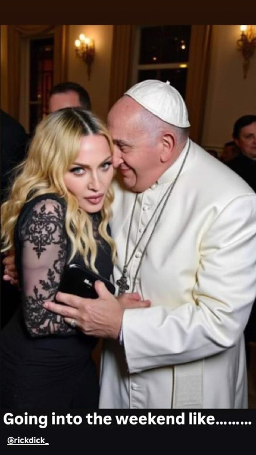 Madonna mengetweet semula 