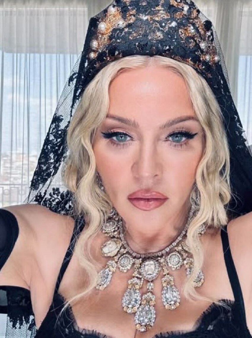 Madonna mengetweet semula 